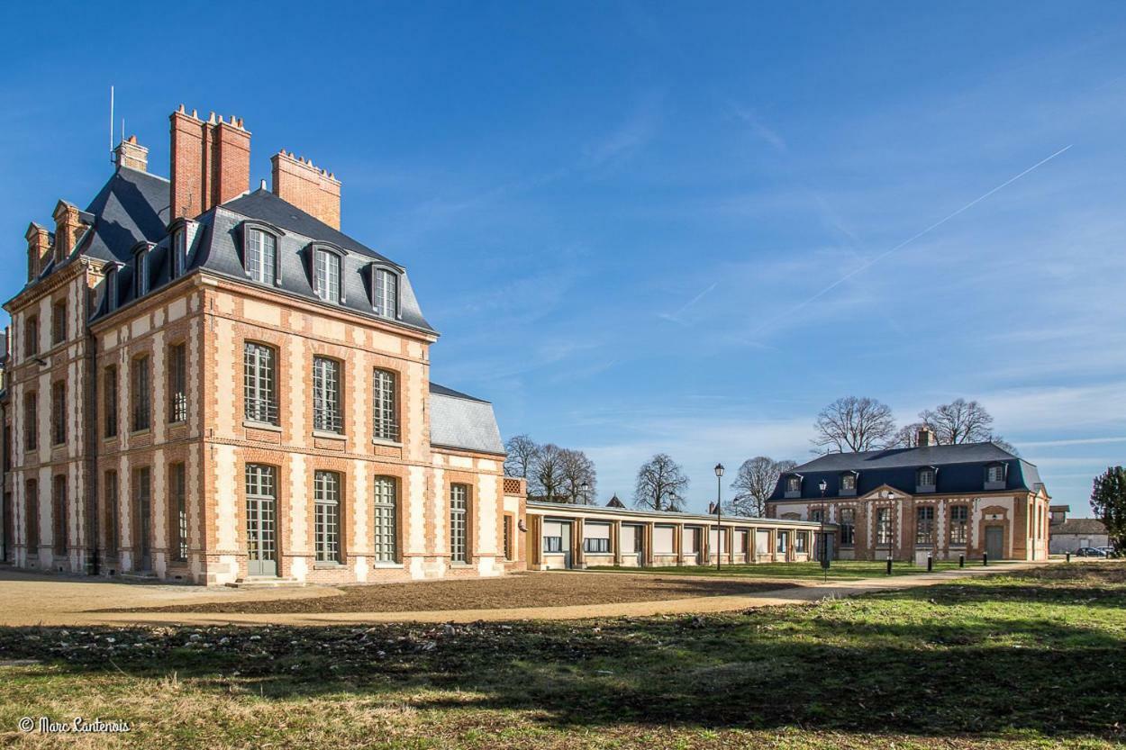 Exceptionnel Château près de Paris Abondant Extérieur photo